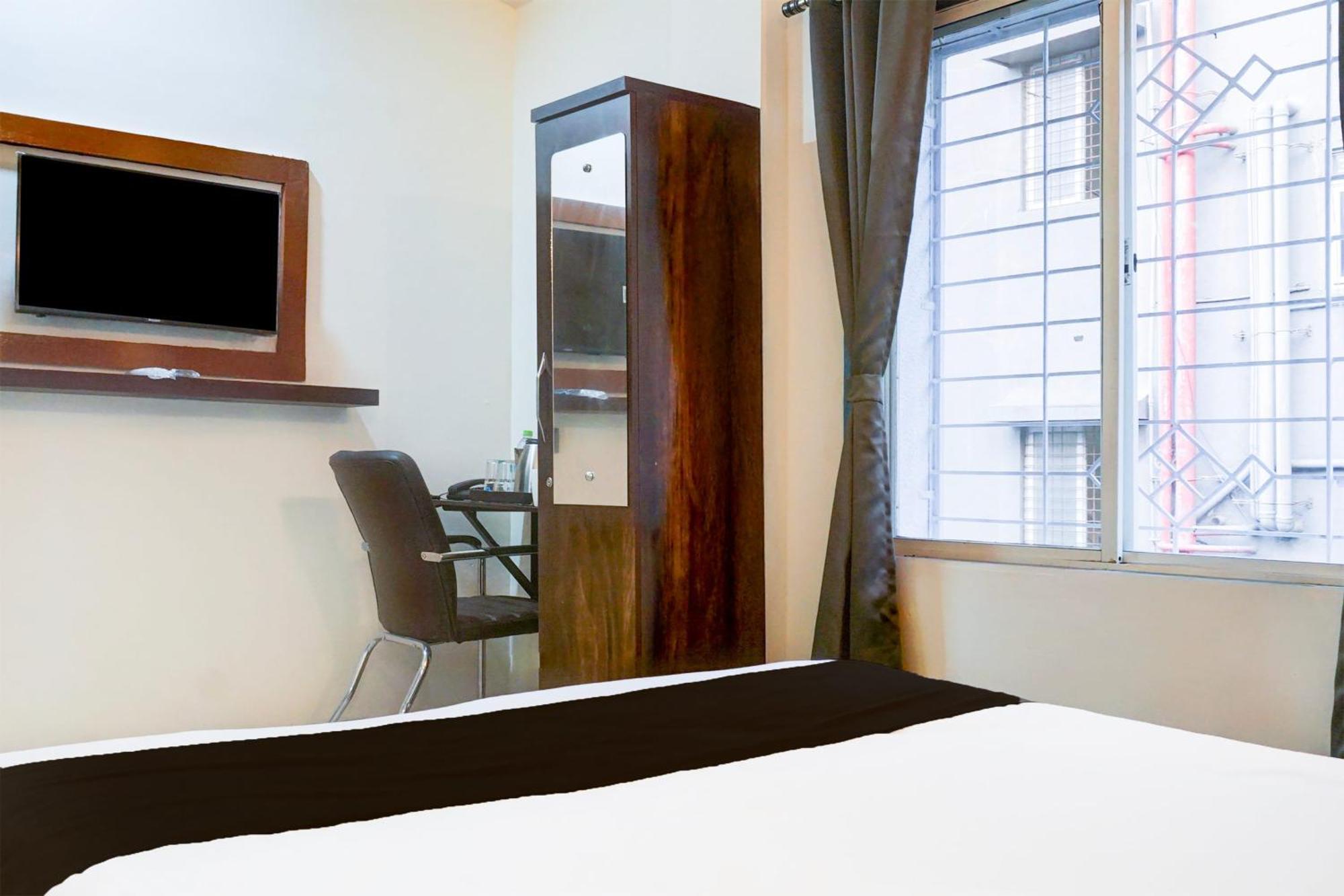 Hotel O The Highstreet Hometel Pune Bagian luar foto