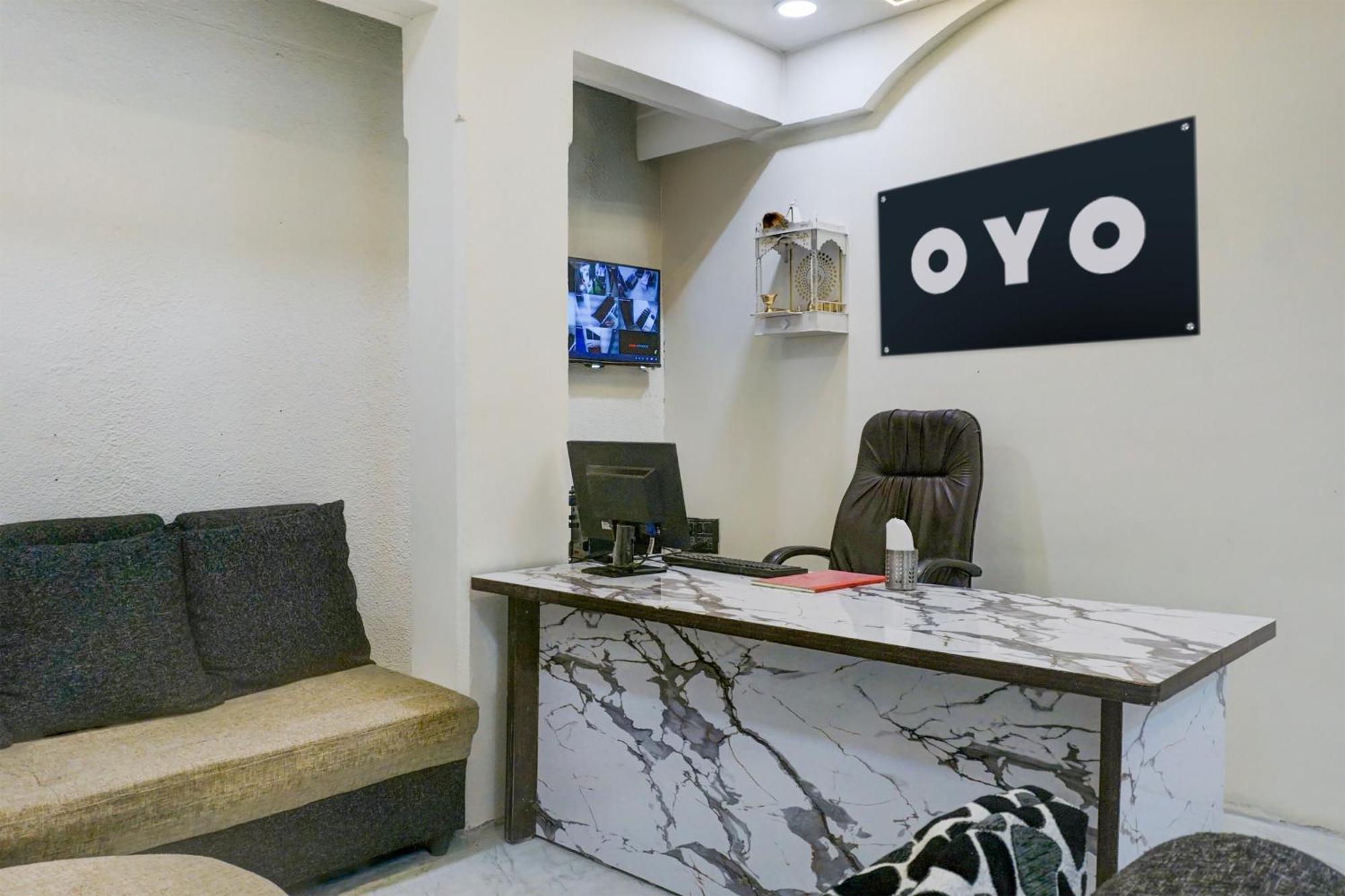 Hotel O The Highstreet Hometel Pune Bagian luar foto